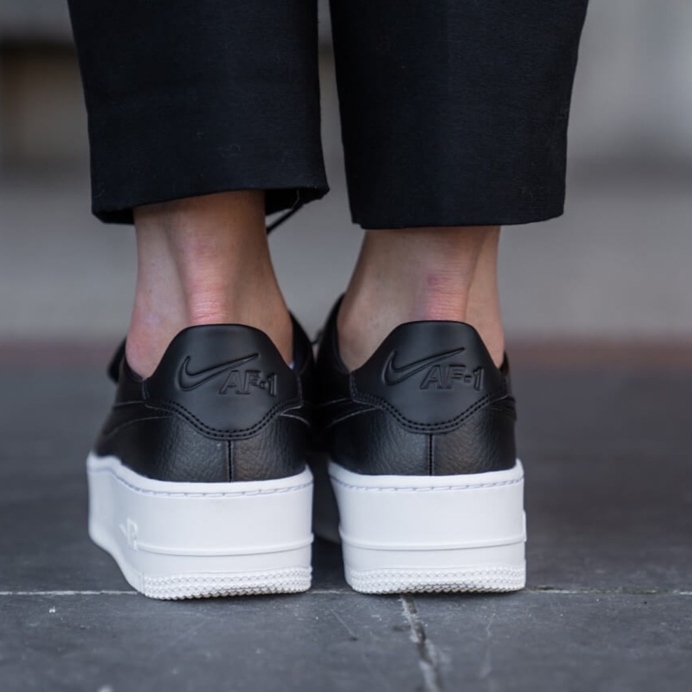 πΈ NIKE AIR FORCE 1 Sage Low Sneakers Shoes Black - Picture 7 of 10